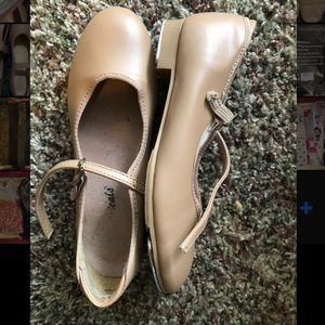 Tan tap shoes